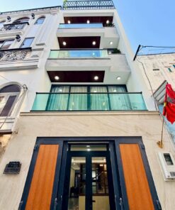 NHÀ PHỐ XÂY MỚI CÓ THANG MÁY DƯƠNG QUẢNG HÀM P6 GÒ VẤP